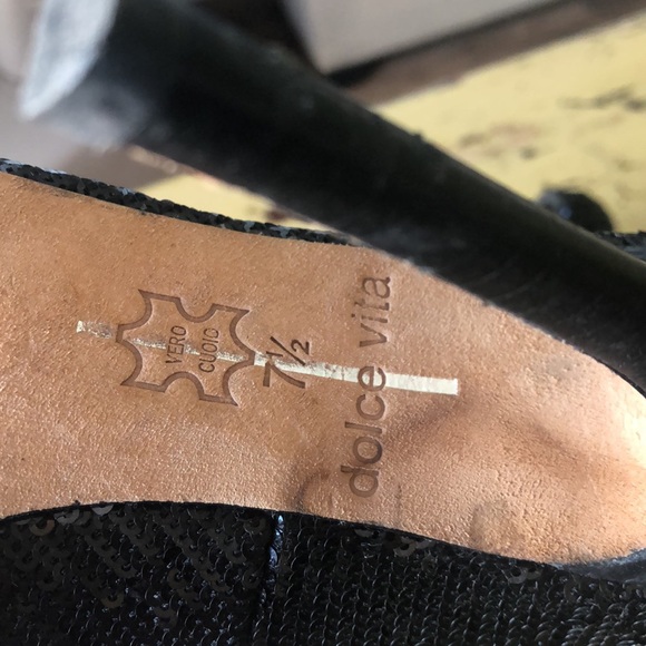 Shoes - Picture 5 of 6